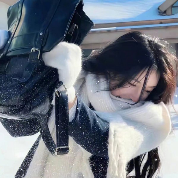 厨窗外的天空